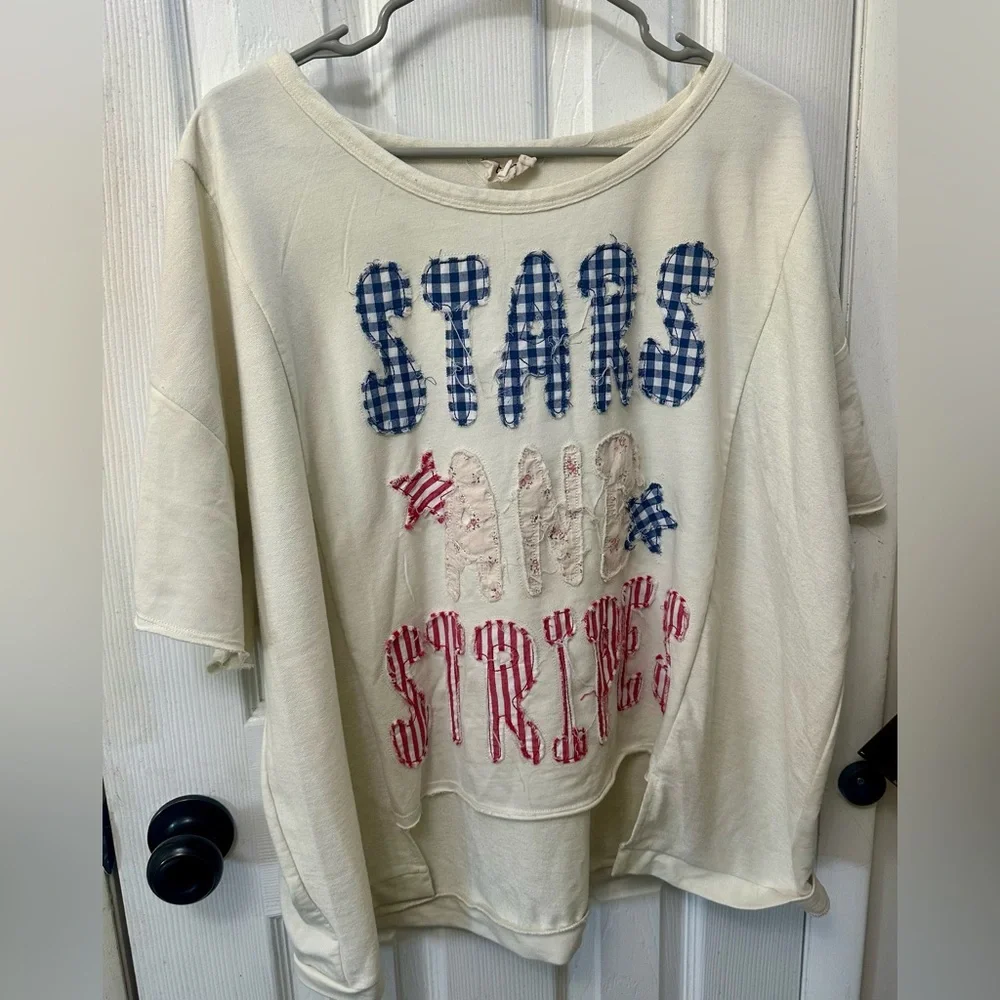 Bibi Oversized Boxy Cut Stars and Stripes Cream Top, Med - Picture 2 of 4